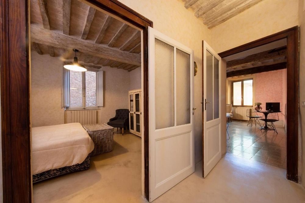 Room image 5