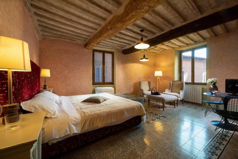 Room image 3